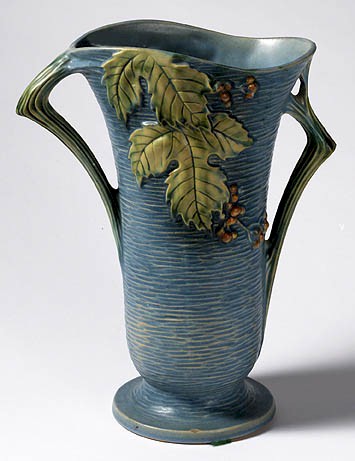 ROSEVILLE VASE.jpg (38513 bytes)
